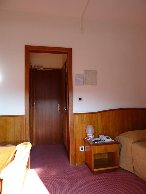Hotel Roma Cividale Del Friuli Bilik gambar