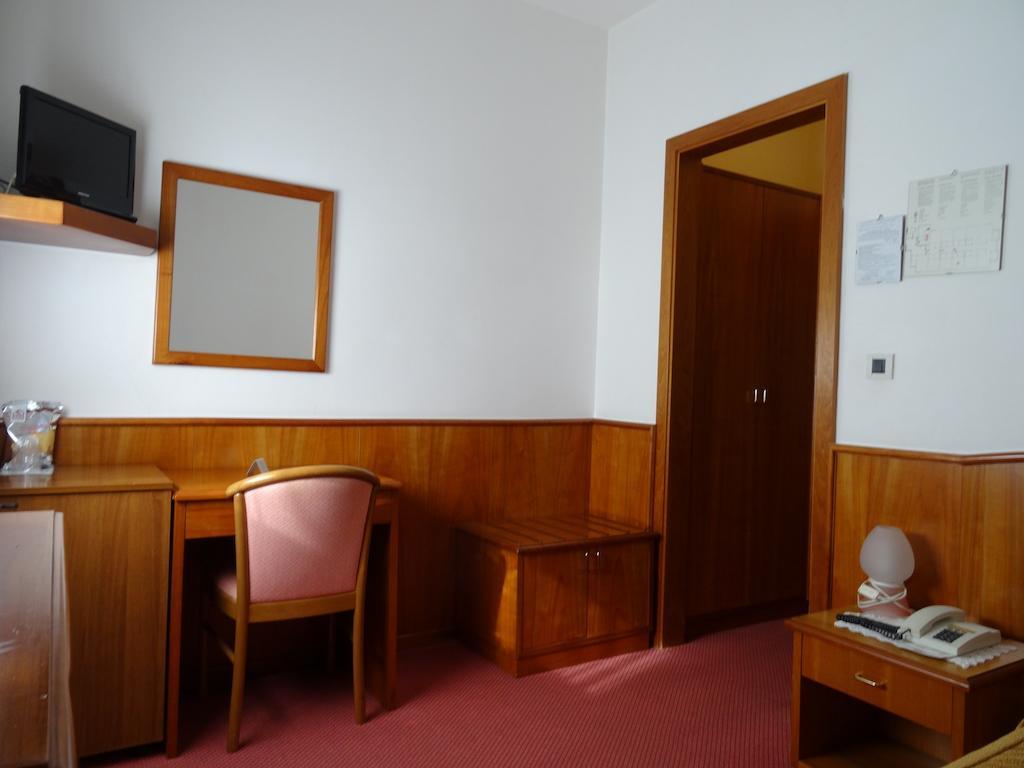 Hotel Roma Cividale Del Friuli Bilik gambar